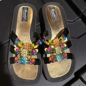 Grandco jeweled sandals sz 8